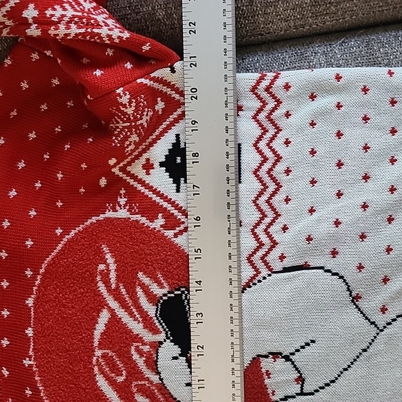 Coca-Cola Red and White Polar Bear Sweater - Picture 7 of 7